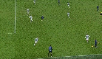 1642029481977018150.gif